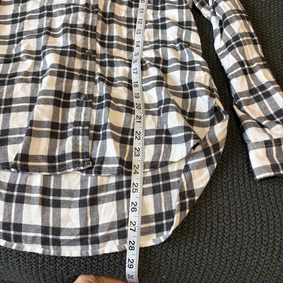 American Eagle Black and White Plaid Flannel Soft Boyfriend Fit Size XS - Picture 9 of 9